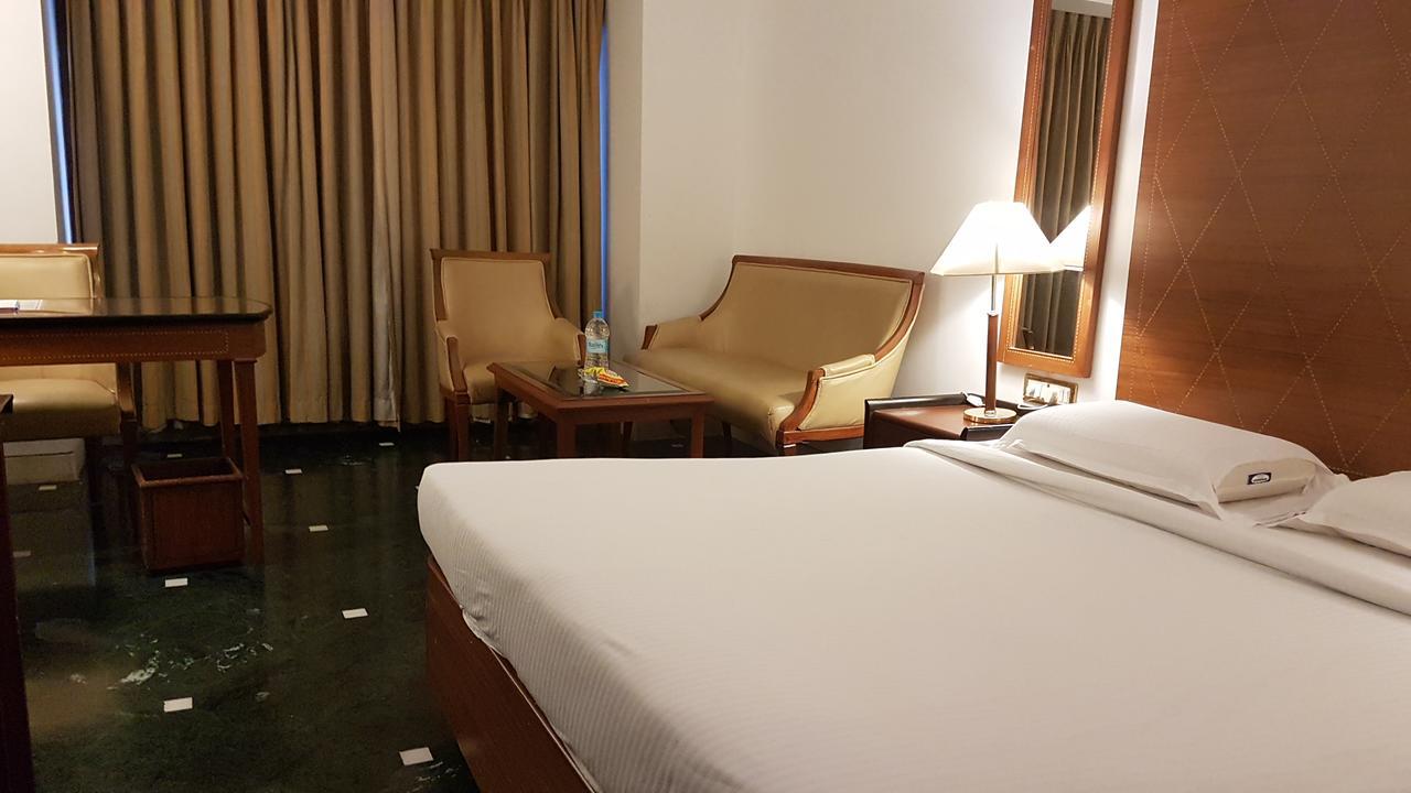 Kamat Lingapur Hotel Hyderabad Ngoại thất bức ảnh
