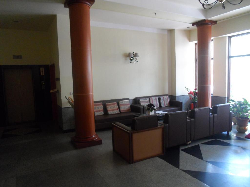 Kamat Lingapur Hotel Hyderabad Ngoại thất bức ảnh