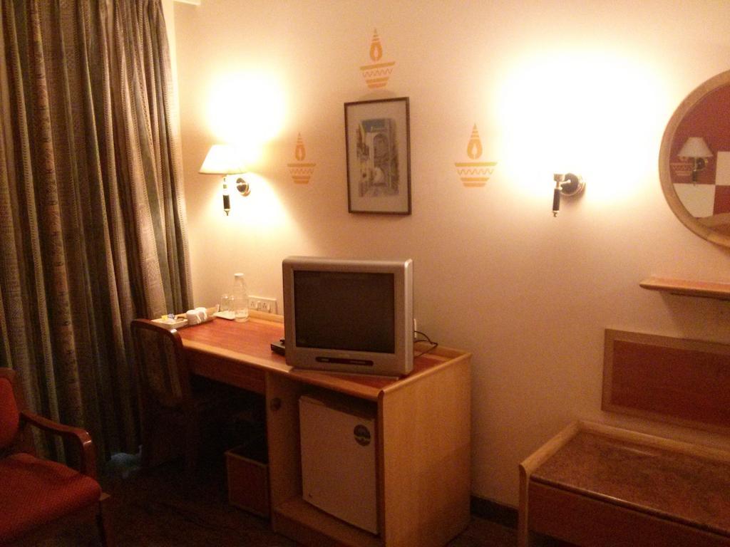 Kamat Lingapur Hotel Hyderabad Ngoại thất bức ảnh