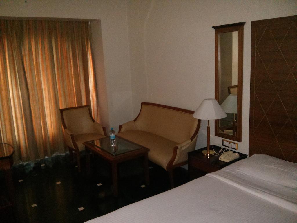 Kamat Lingapur Hotel Hyderabad Ngoại thất bức ảnh