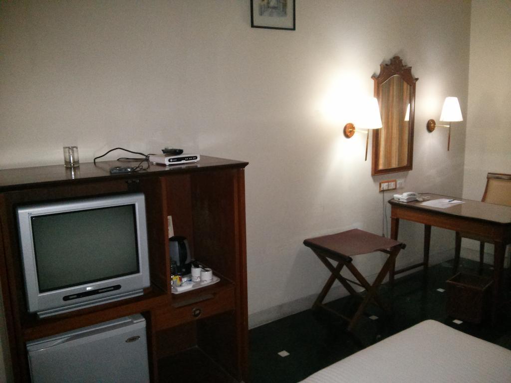 Kamat Lingapur Hotel Hyderabad Ngoại thất bức ảnh